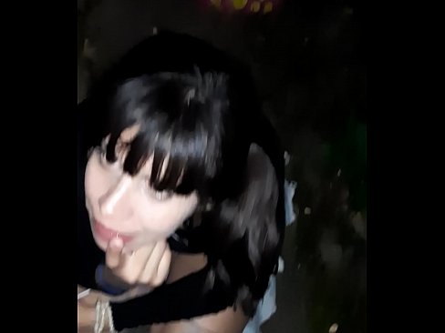 ❤️ Na ulici nabrekli penis v zameno za sladkarije ❤ Porno pri nas ❌️❤