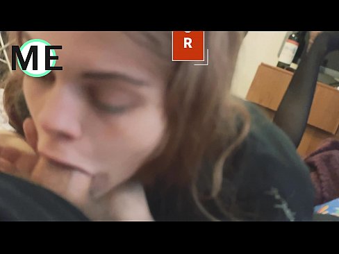 ❤️ Grlo kurac, raztrgane hlačne nogavice in raztrgane pete lepo spoznati ❤ Porno pri nas ❌️❤